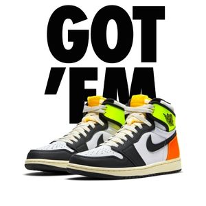 Air Jordan 1 Retro High OG VOLT GOLD size 13